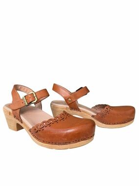 Dansko Marta Brown Leather Cutout Mary Jane Clogs Women's US Size 5.5/6 EU 36